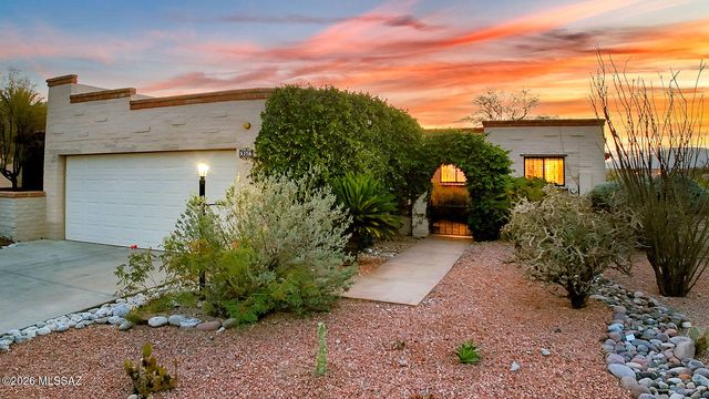 5270 N Fort Yuma Trail, Tucson, AZ 85750