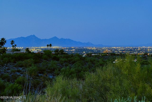 5270 N Fort Yuma Trail, Tucson, AZ 85750