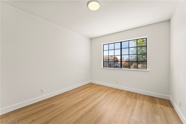 4268 East Harmon Avenue, Las Vegas, NV 89121