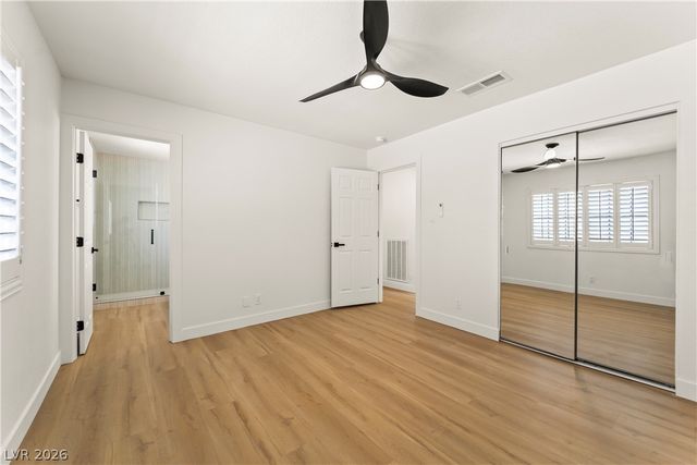 4268 East Harmon Avenue, Las Vegas, NV 89121