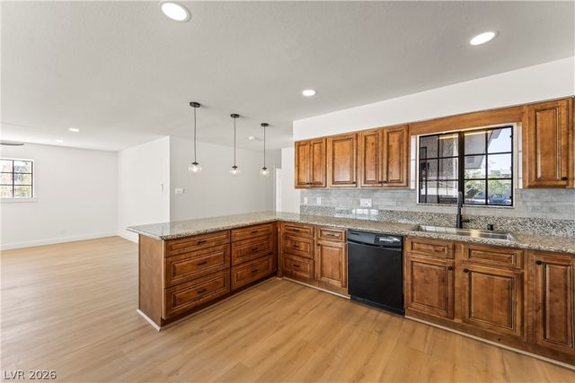 4268 East Harmon Avenue, Las Vegas, NV 89121