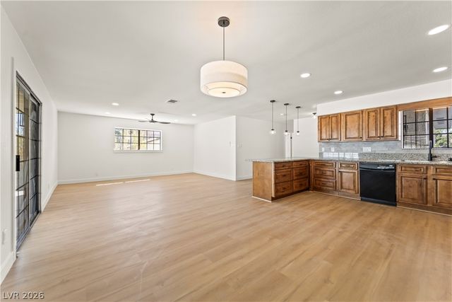 4268 East Harmon Avenue, Las Vegas, NV 89121