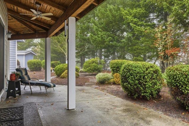 3601 Campus View Drive, Grants Pass, OR 97527