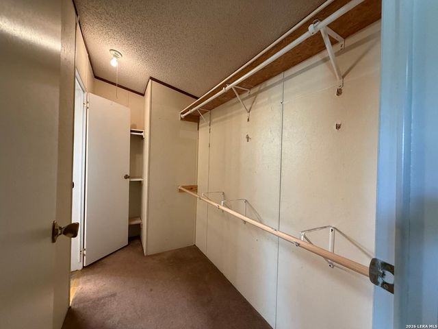 723 Kayroe Rd, Adkins, TX 78101