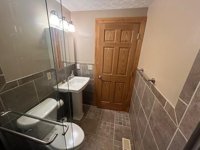 707 Cherry Hollow Road, C, Columbus, OH 43228