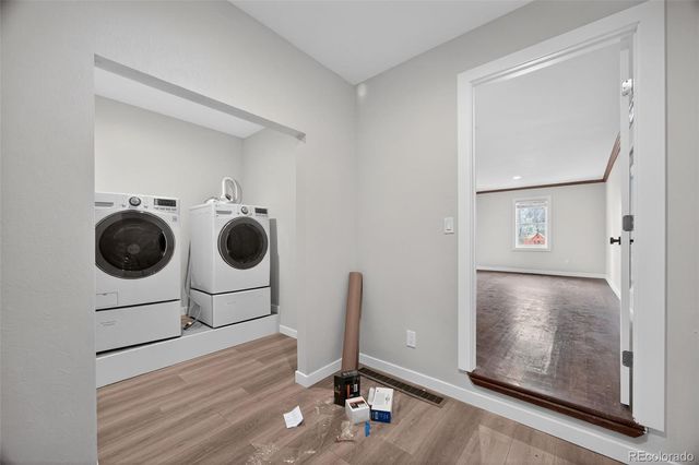 4180 S Monaco Parkway, Denver, CO 80237