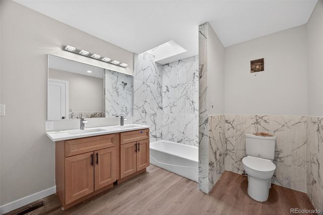 4180 S Monaco Parkway, Denver, CO 80237