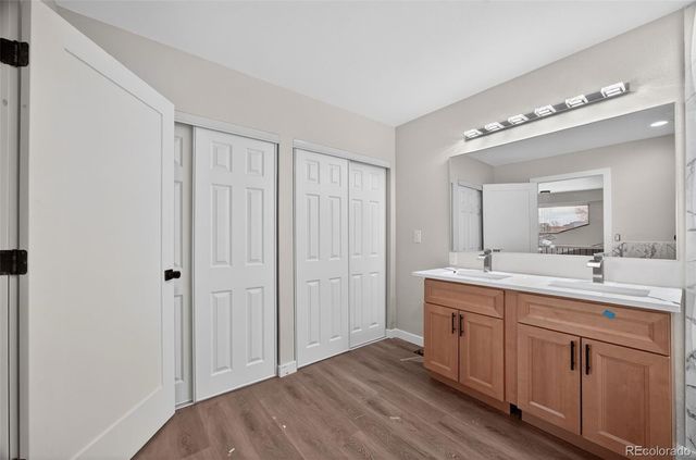 4180 S Monaco Parkway, Denver, CO 80237