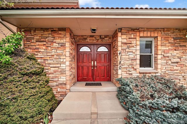 4180 S Monaco Parkway, Denver, CO 80237