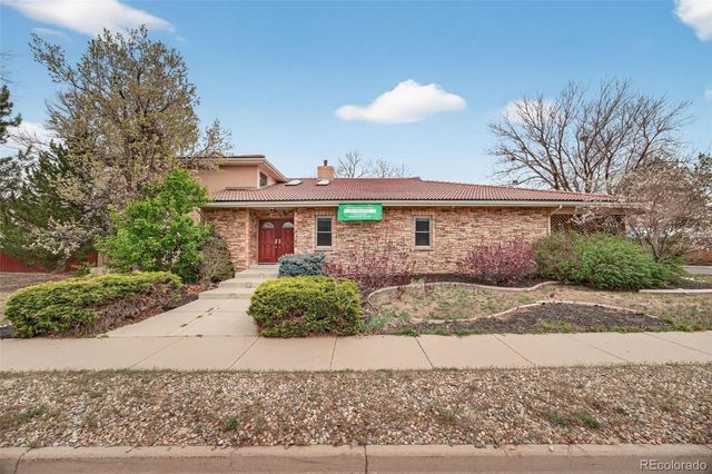 4180 S Monaco Parkway, Denver, CO 80237