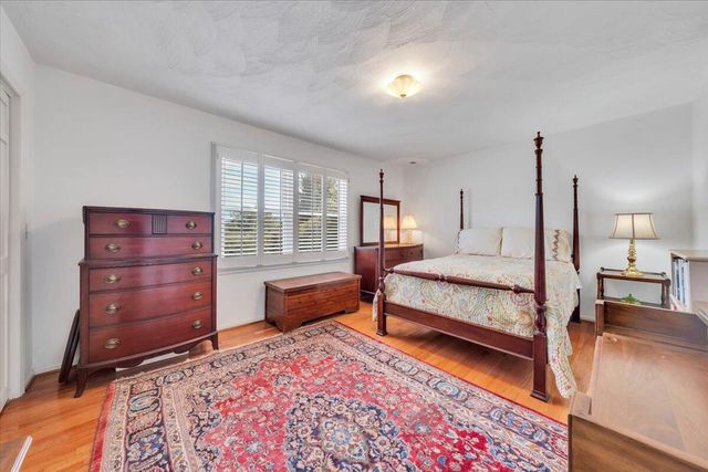 1700 Home CIR, Salem, VA 24153