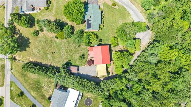1700 Home CIR, Salem, VA 24153