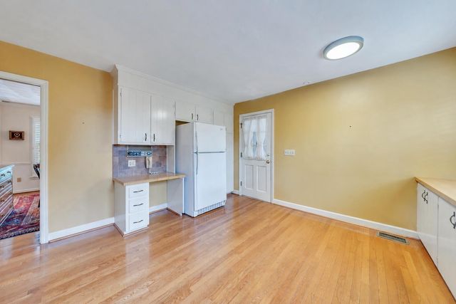 1700 Home CIR, Salem, VA 24153