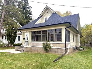 307 S University Avenue, Beaver Dam, WI 53916