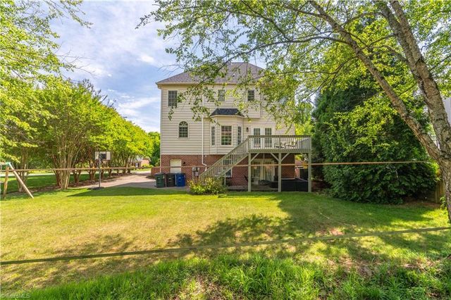 435 Ashbry Run Drive, Winston-salem, NC 27106