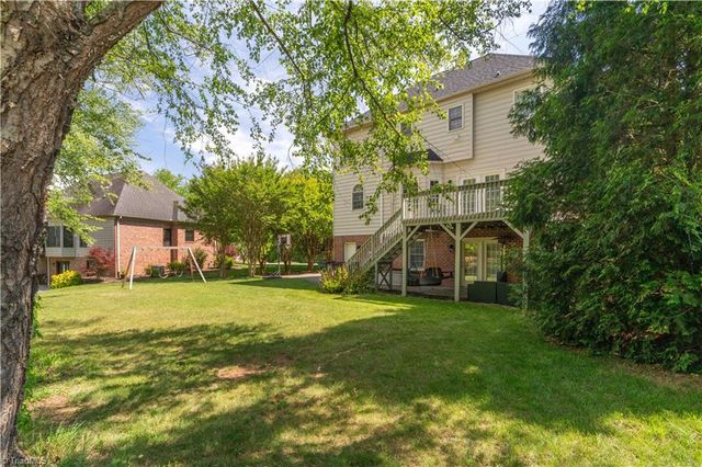 435 Ashbry Run Drive, Winston-salem, NC 27106