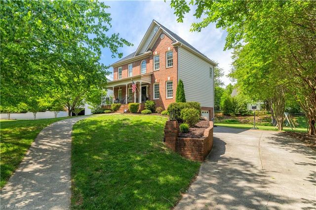 435 Ashbry Run Drive, Winston-salem, NC 27106