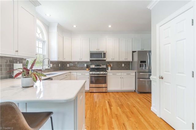 435 Ashbry Run Drive, Winston-salem, NC 27106
