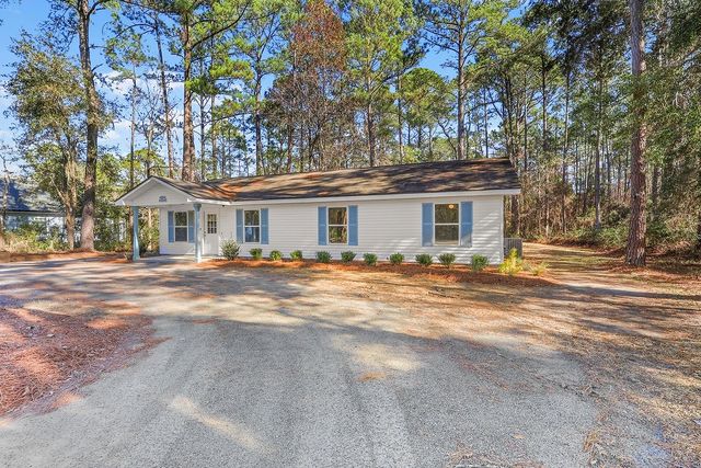 1202 Market Street, Darien, GA 31305