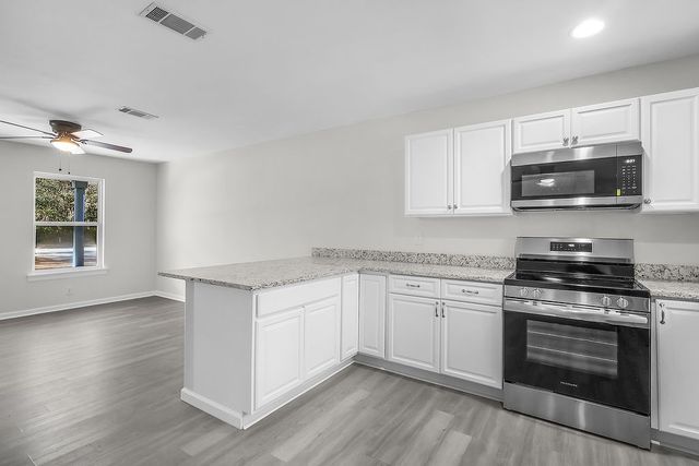 1202 Market Street, Darien, GA 31305