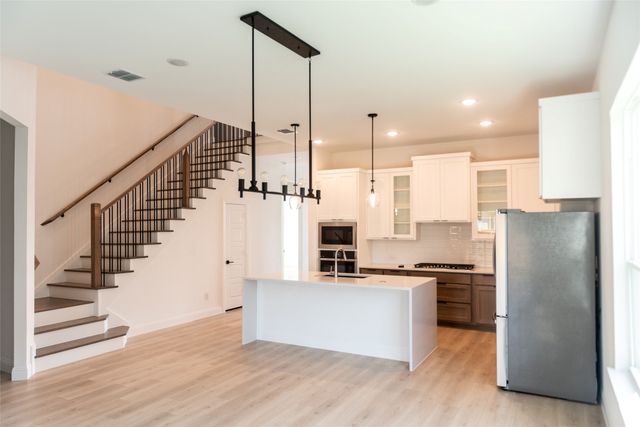2220 sternpost, Rowlett, TX 75088