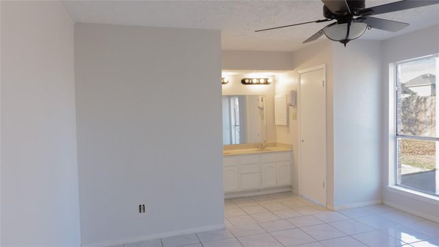 9102 Benthos Drive, Houston, TX 77083