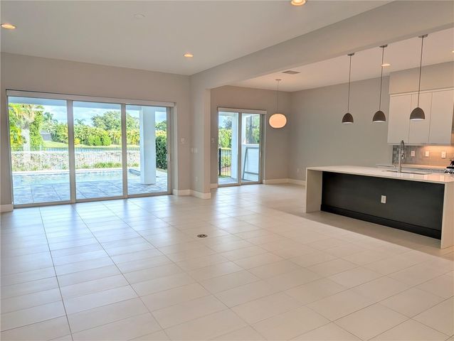 7744 SANDHILL LAKE DRIVE, Sarasota, FL 34241