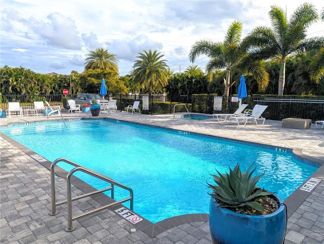 7744 SANDHILL LAKE DRIVE, Sarasota, FL 34241