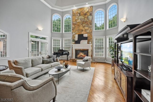 3 Forest Hill Dr, Sparta Twp., NJ 07871