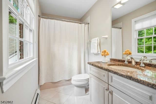 3 Forest Hill Dr, Sparta Twp., NJ 07871