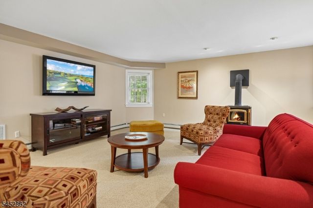 3 Forest Hill Dr, Sparta Twp., NJ 07871