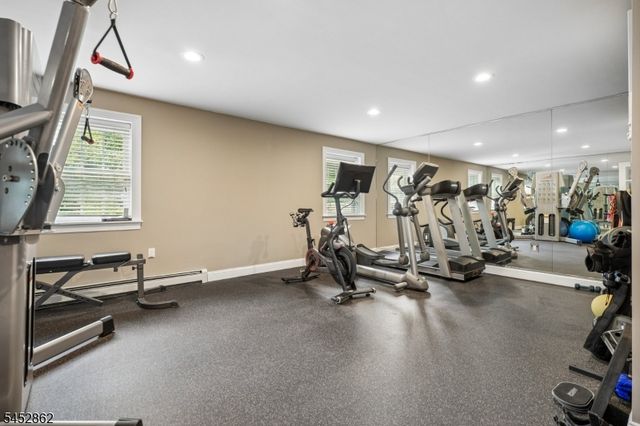 3 Forest Hill Dr, Sparta Twp., NJ 07871