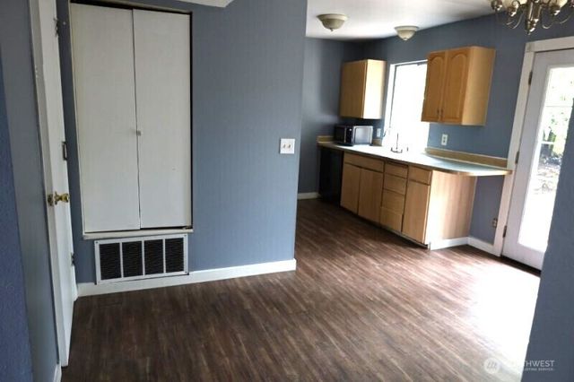1818 35th Way SE, Auburn, WA 98002