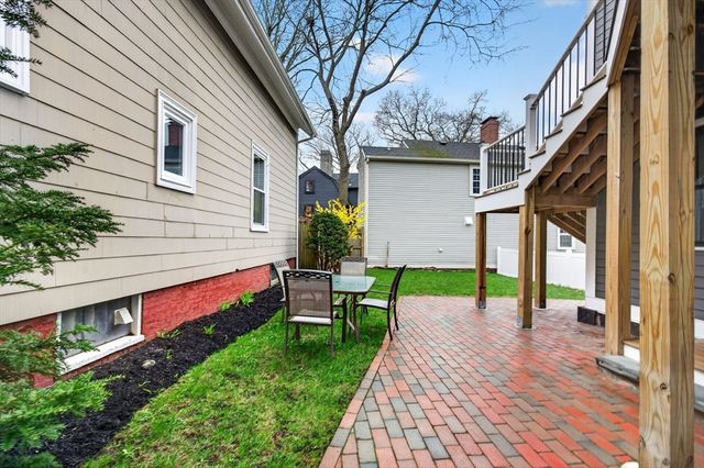 49 Essex St 1L, Salem, MA 01970