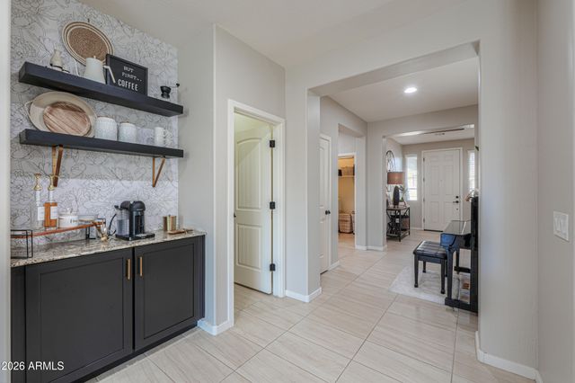 2853 E VIRGINIA Street, Mesa, AZ 85213