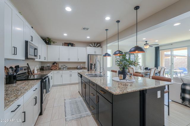 2853 E VIRGINIA Street, Mesa, AZ 85213