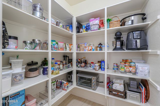 2853 E VIRGINIA Street, Mesa, AZ 85213