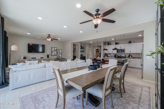 2853 E VIRGINIA Street, Mesa, AZ 85213