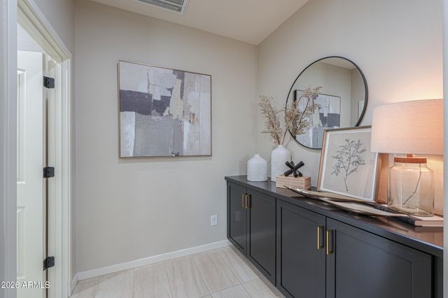 2853 E VIRGINIA Street, Mesa, AZ 85213