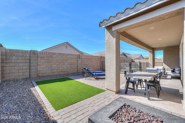 2853 E VIRGINIA Street, Mesa, AZ 85213