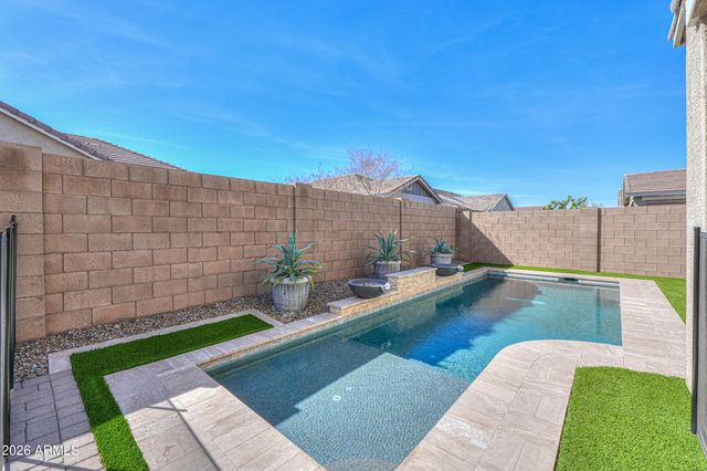 2853 E VIRGINIA Street, Mesa, AZ 85213