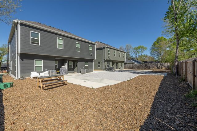 832 S Dockery Lane 1 & 2, Fayetteville, AR 72701