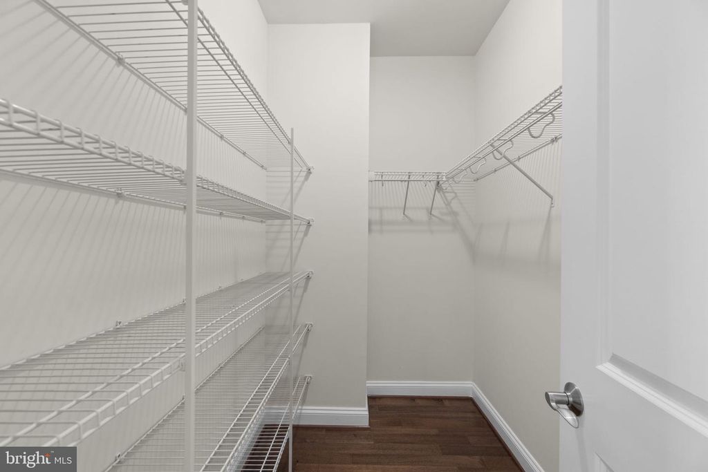 Image 21 of property listing at 5940 TALBOT DR, Ellicott City, MD 21043