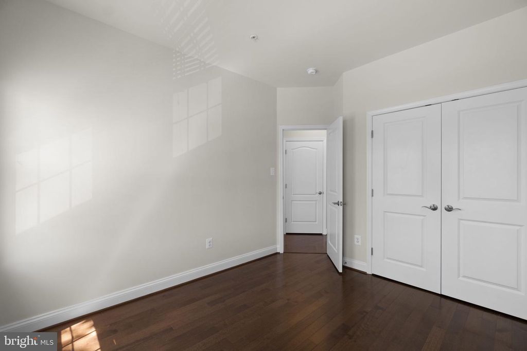 Image 26 of property listing at 5940 TALBOT DR, Ellicott City, MD 21043