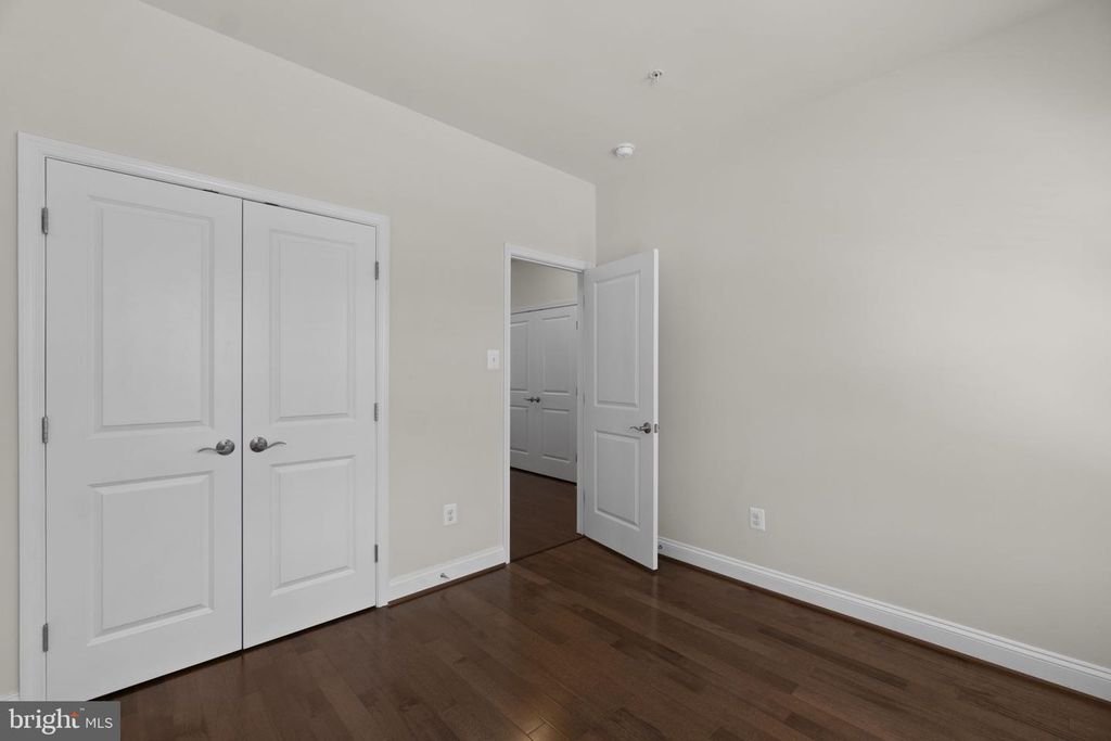 Image 28 of property listing at 5940 TALBOT DR, Ellicott City, MD 21043