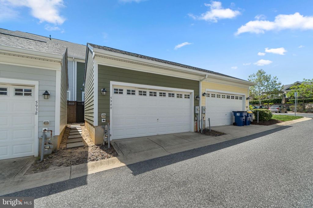 Image 38 of property listing at 5940 TALBOT DR, Ellicott City, MD 21043