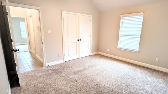 304 Brinkley Drive, Saginaw, TX 76179