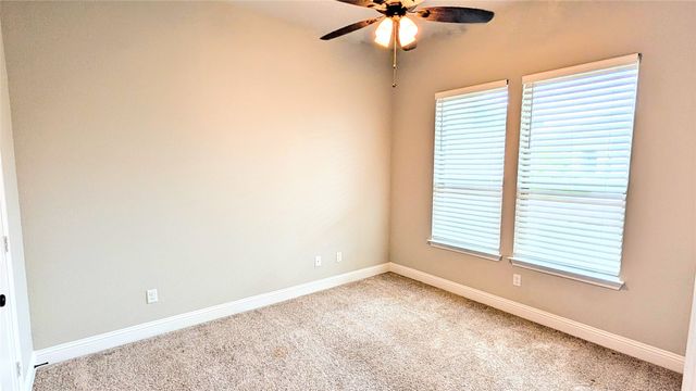 304 Brinkley Drive, Saginaw, TX 76179