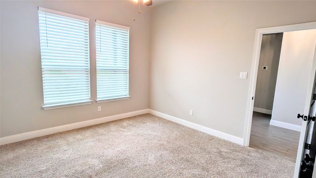 304 Brinkley Drive, Saginaw, TX 76179