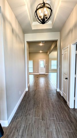 304 Brinkley Drive, Saginaw, TX 76179